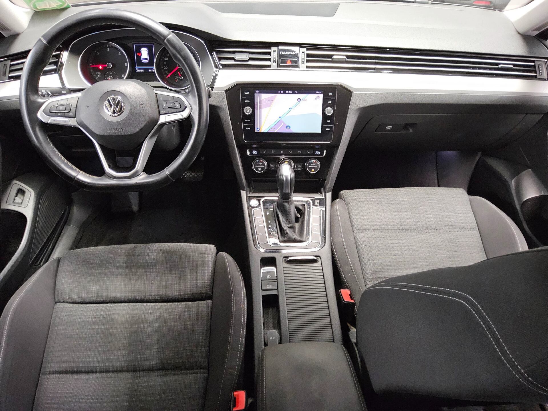 Volkswagen Passat Var. 2.0 TDI Business Navi LED Shz 5