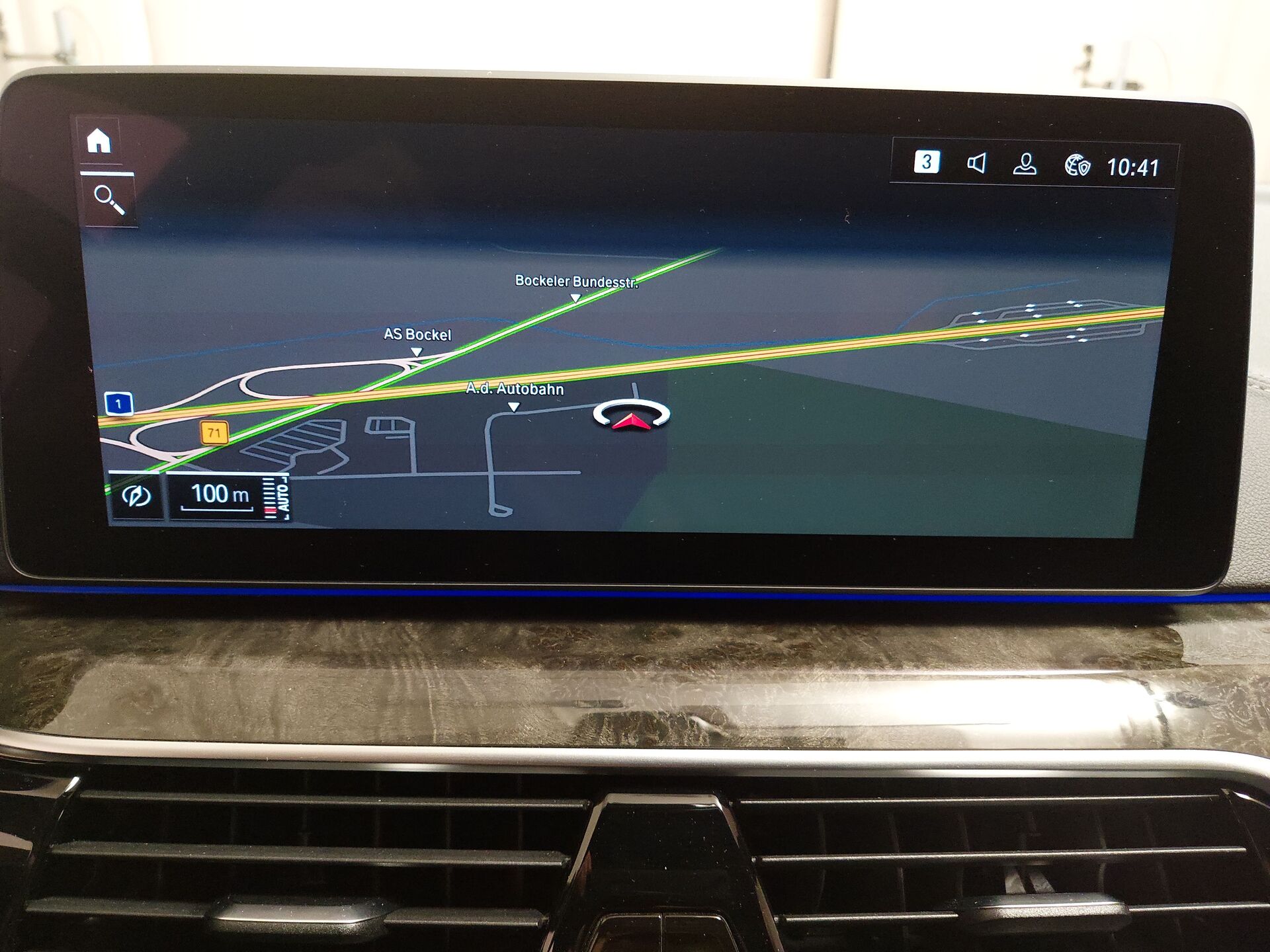 BMW 520d Luxury-Line Leder Navi LED 18