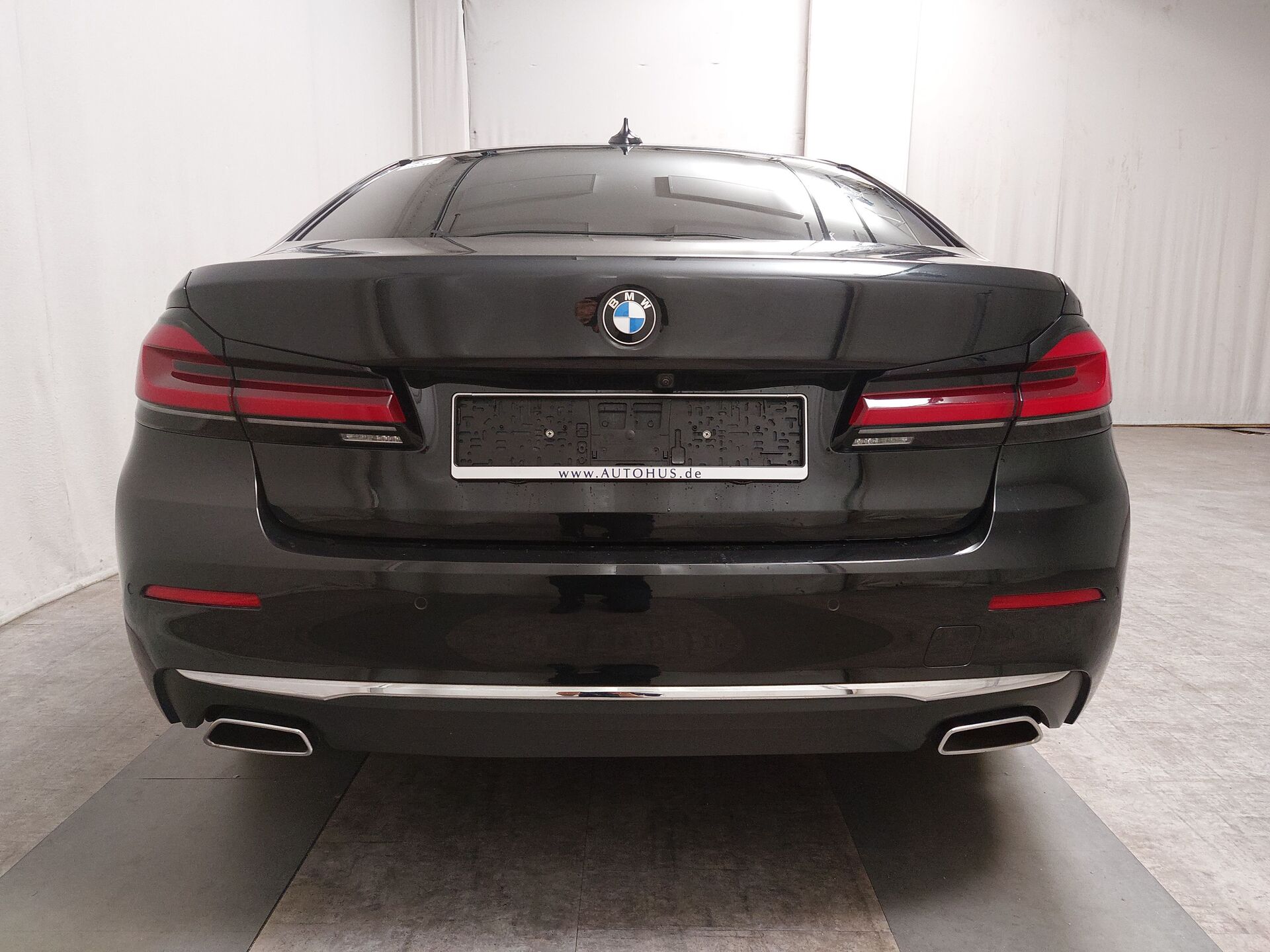 BMW 520d Luxury-Line Leder Navi LED 6