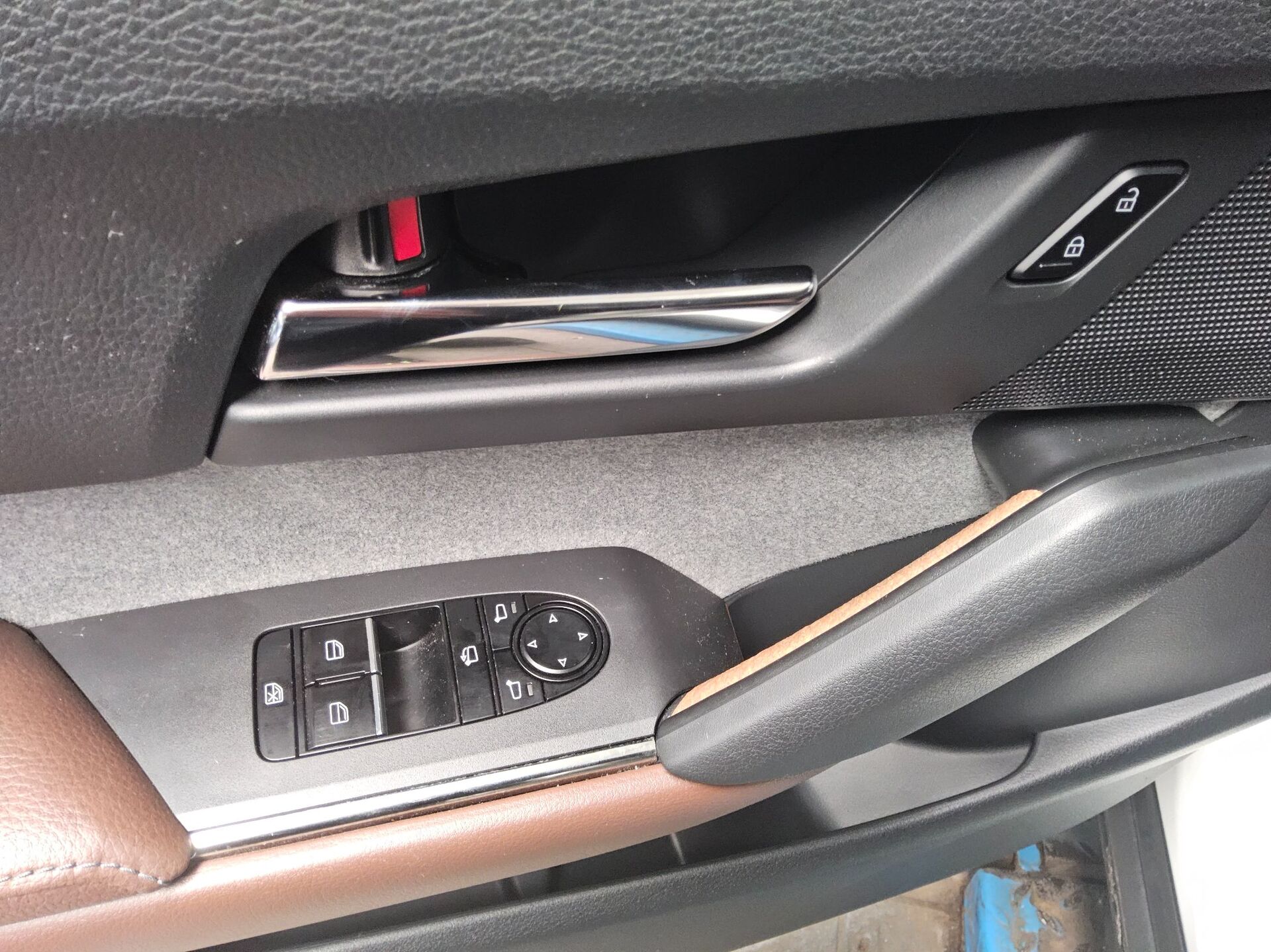 Mazda MX-30 e-Skyactiv T-Leder Navi LED HuD 9