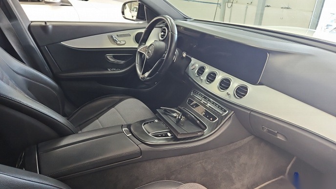 Mercedes-Benz E 220 T d Avantgarde Navi LED Night Memory T-Leder 6
