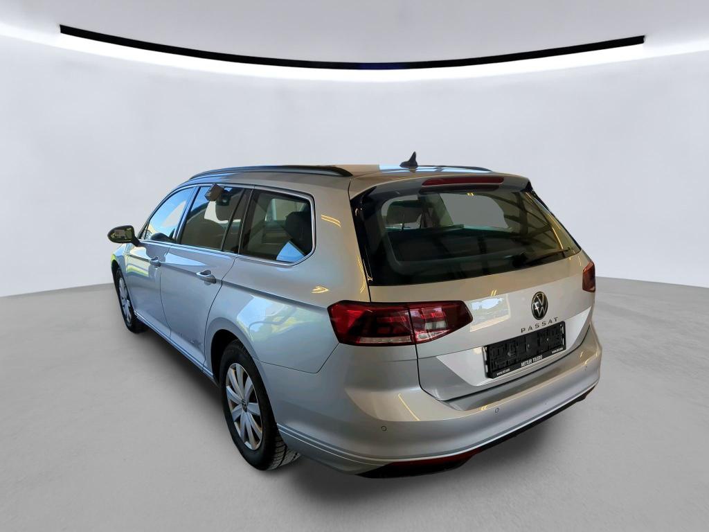 Volkswagen Passat Variant 2.0 TDI Business NAVI LED PANO 4