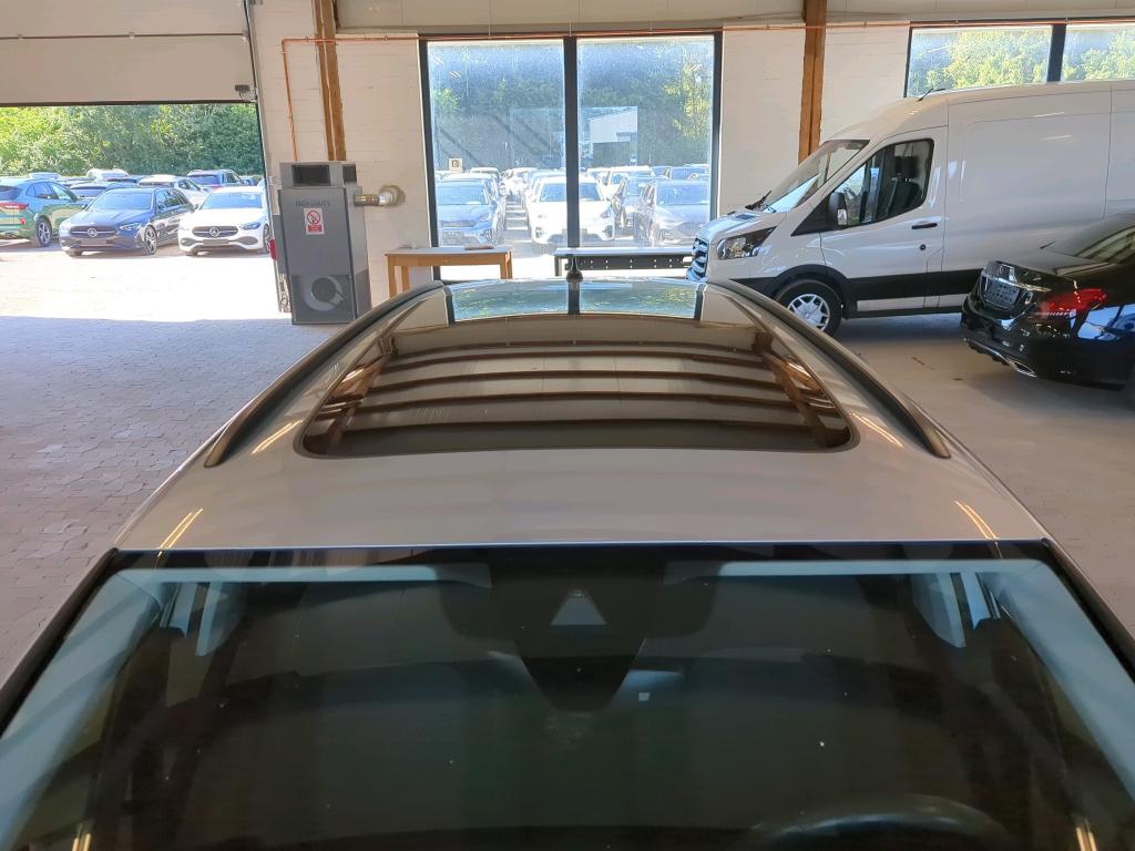 Volkswagen Passat Variant 2.0 TDI Business NAVI LED PANO 11