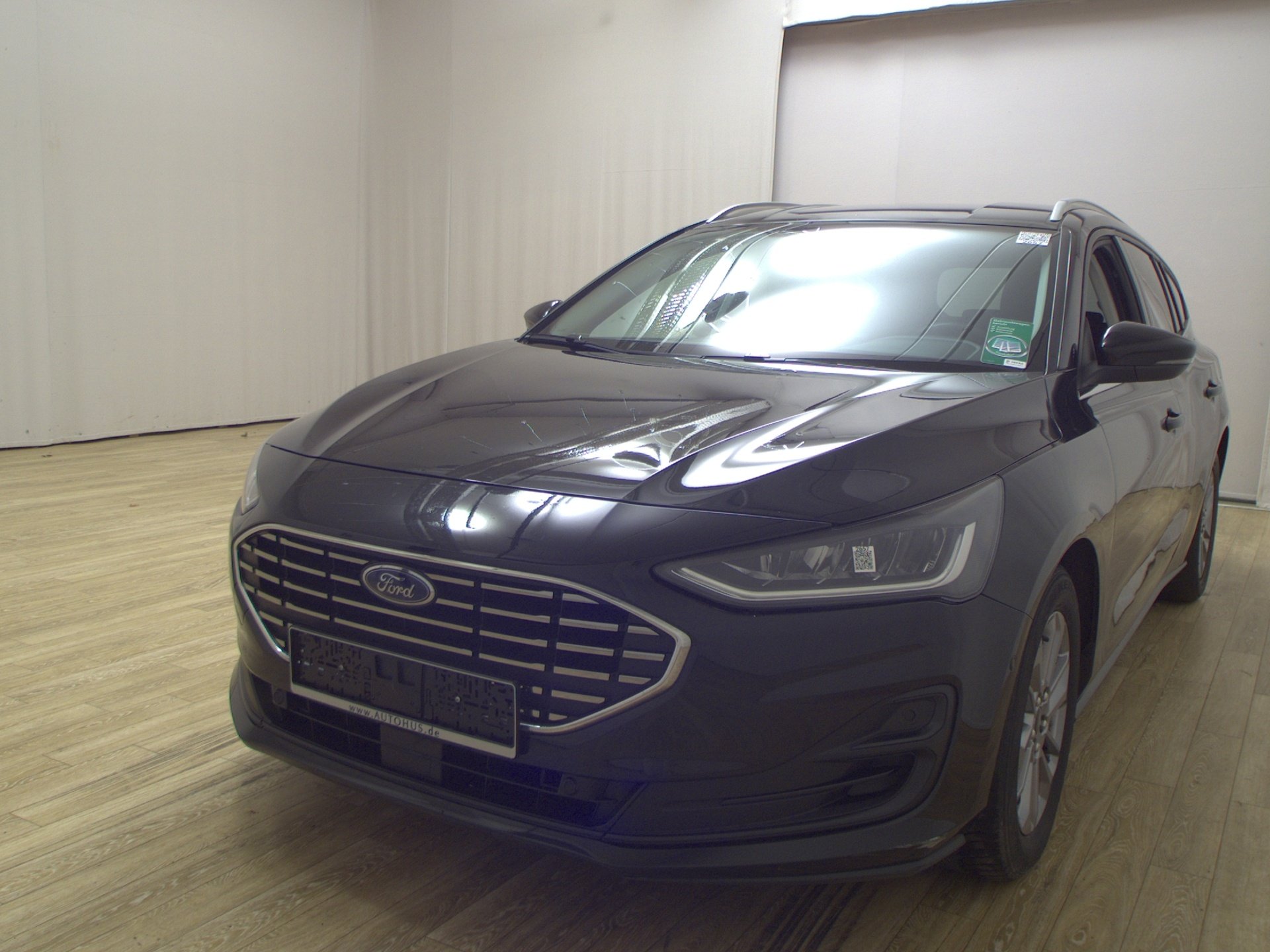 Ford Focus Turnier 1.5 EB Titanium X Navi LED DC RfK 2