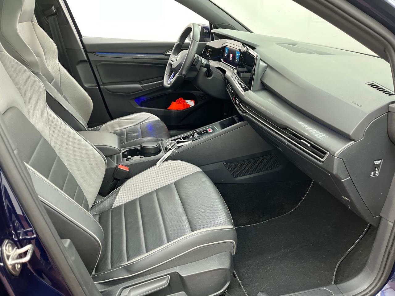 Volkswagen Golf-8 GTE 1.4 TSI Navi Natrix DC-Pro Pano Leder 4