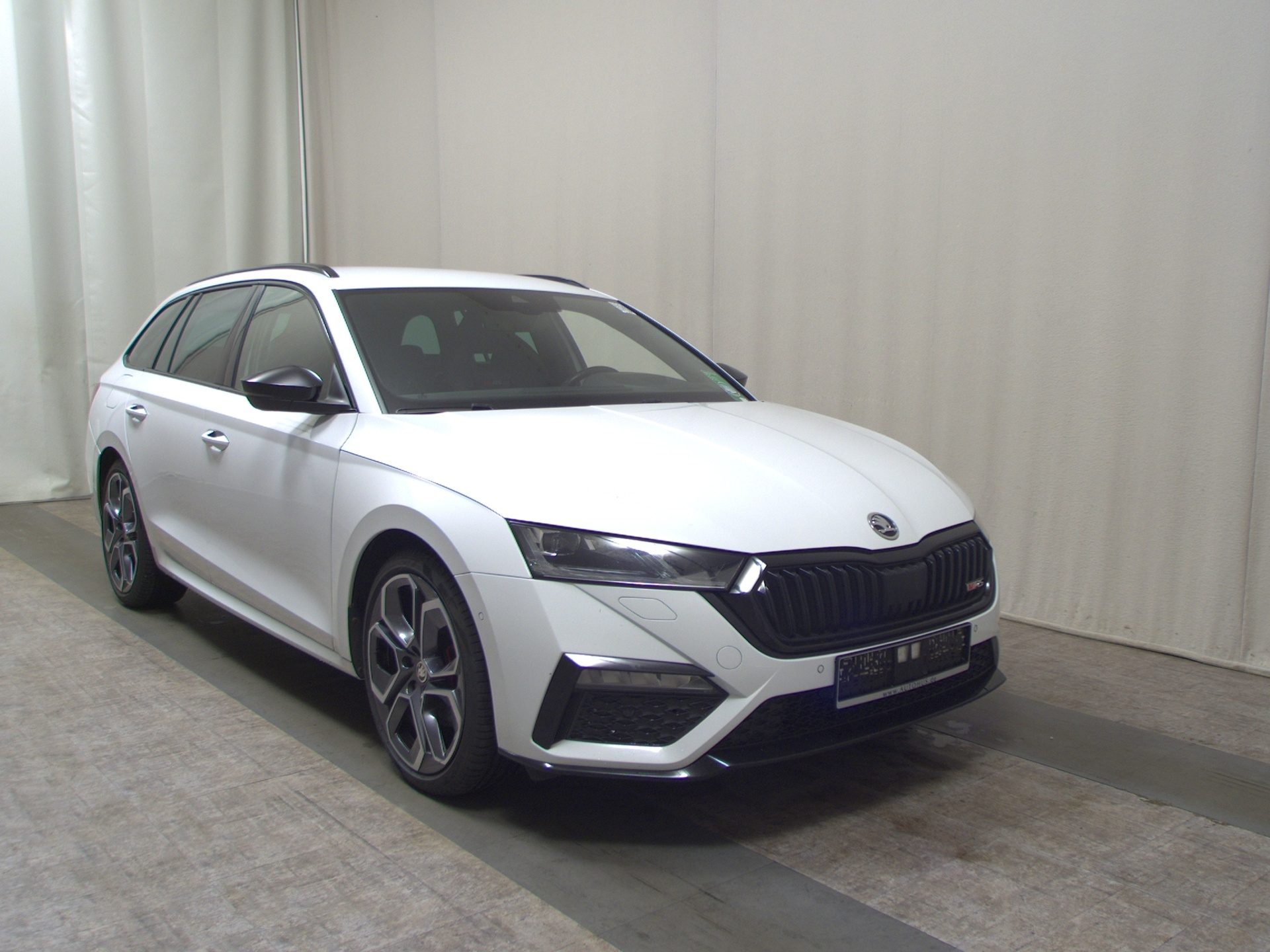 Skoda Octavia Kombi 2.0 TDI 4x4 RS Navi vc LED HuD AHK 3