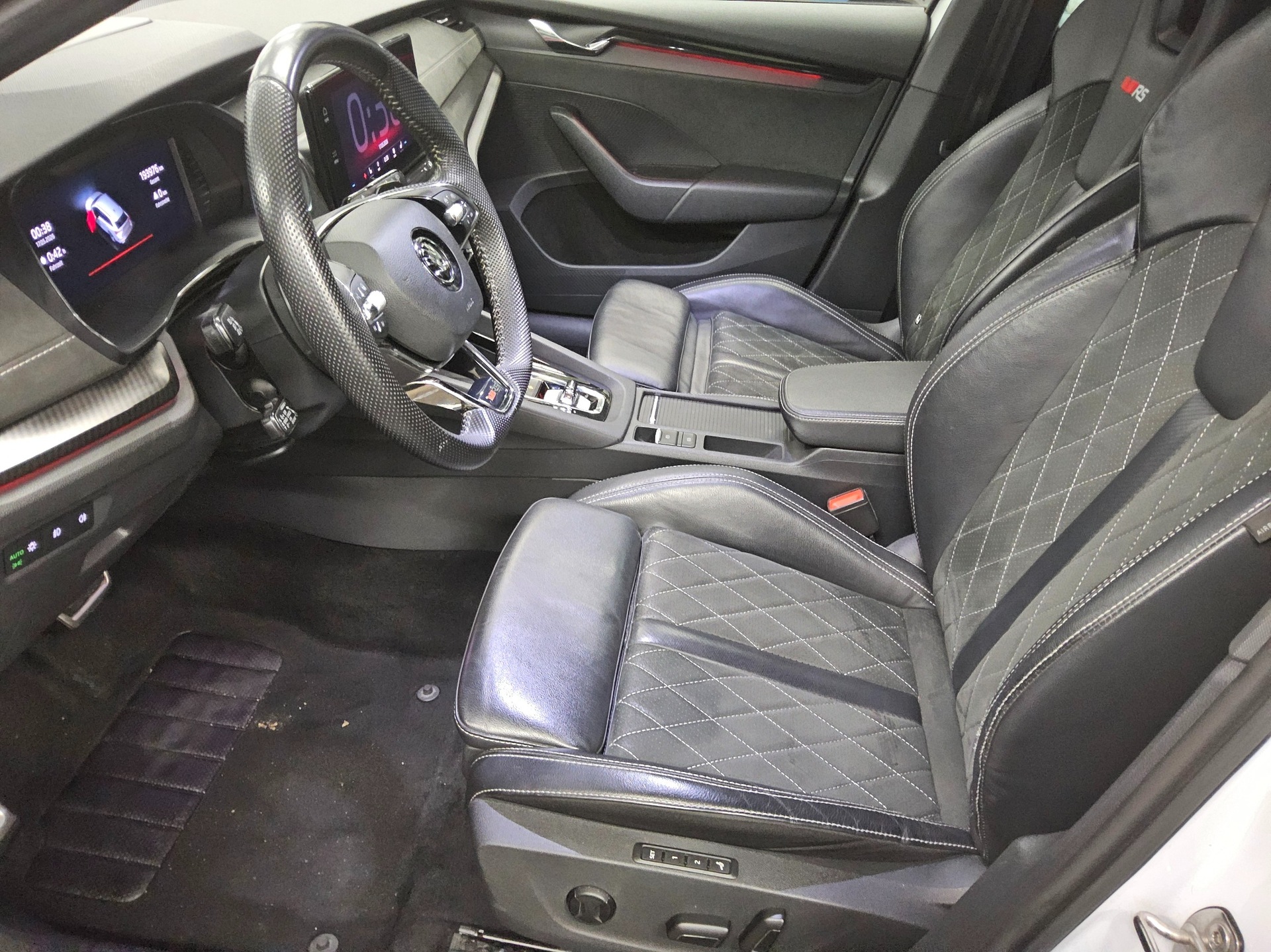 Skoda Octavia Kombi 2.0 TDI 4x4 RS Navi vc LED HuD AHK 9