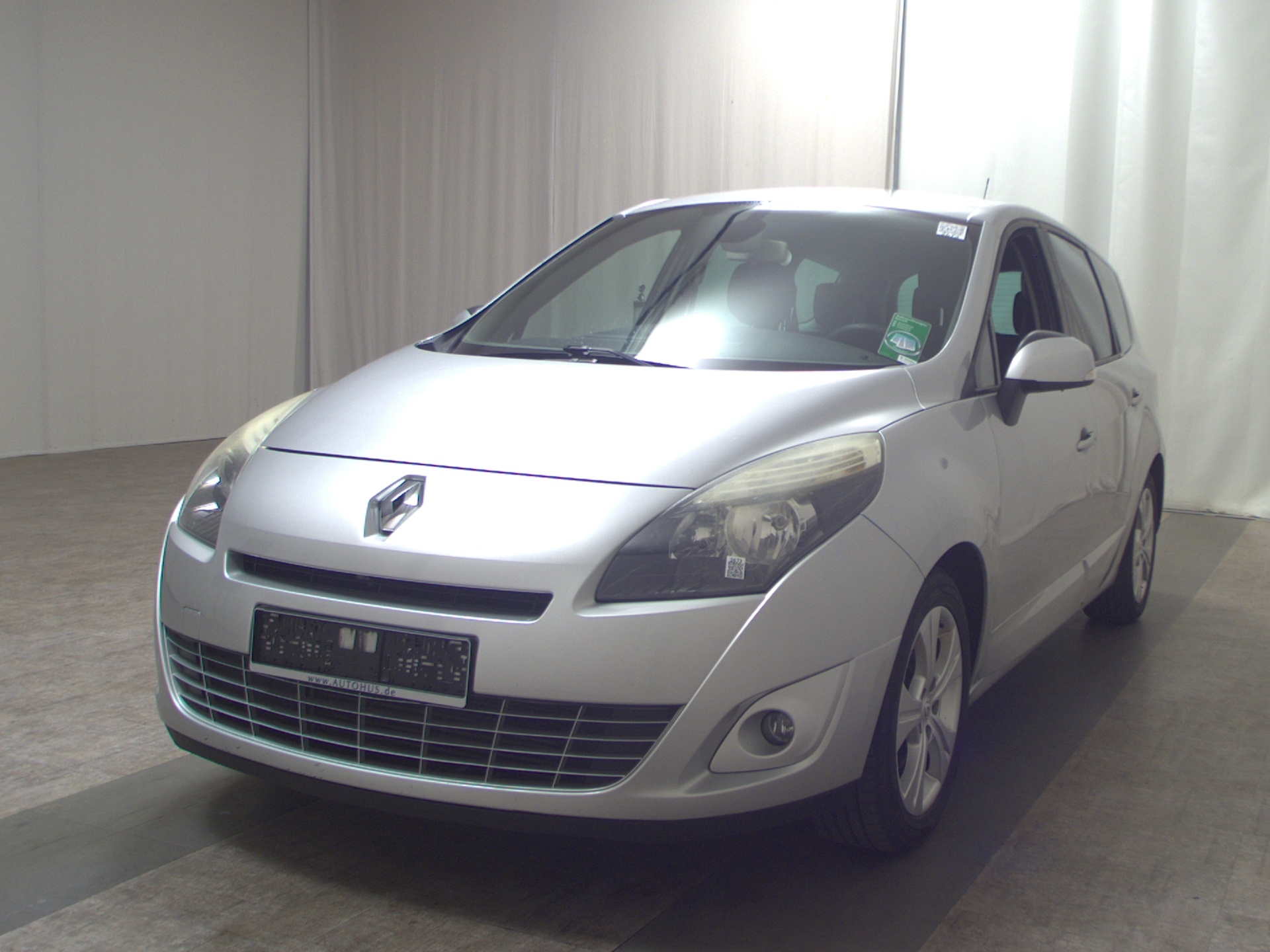 Renault Grand Scenic 1.6 dCi Dynamique 7-Sitzer Navi AHK 2