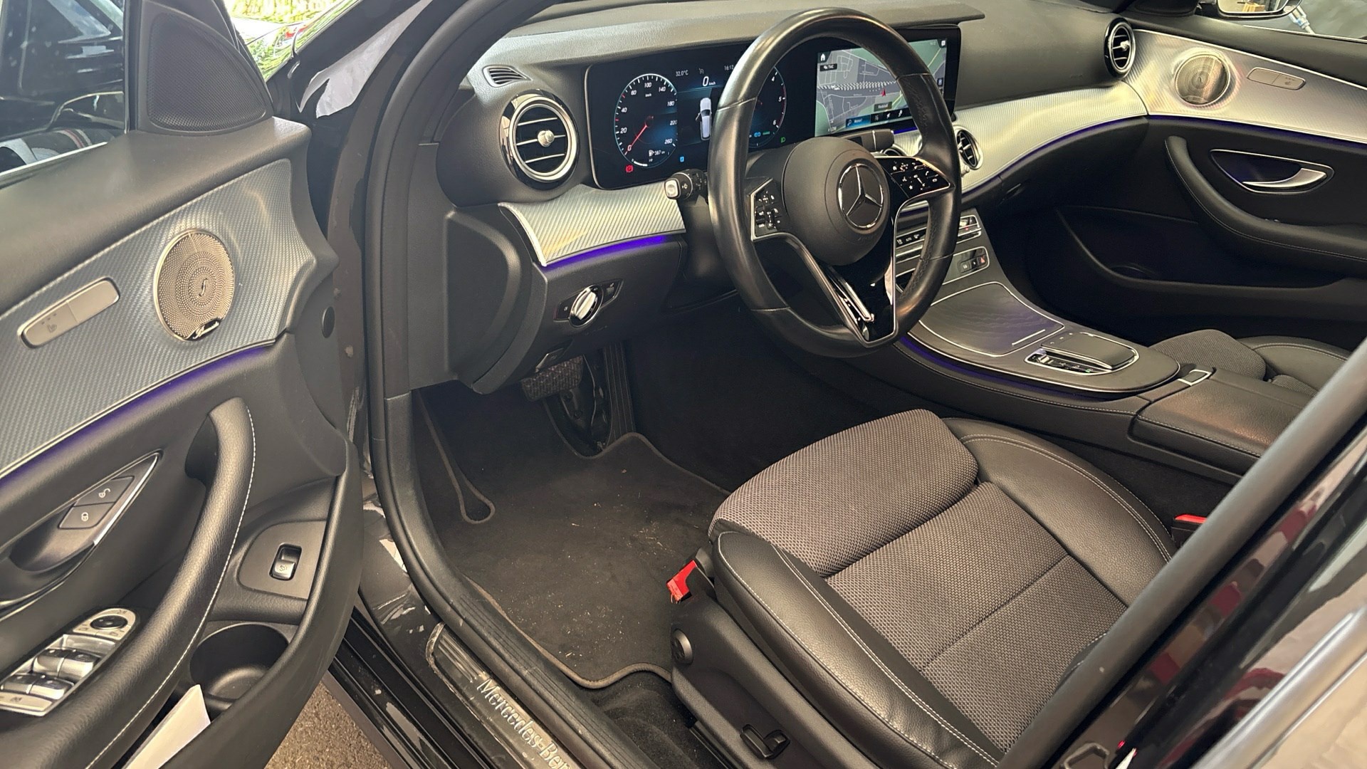Mercedes-Benz E 220 T d Avantgarde T-Leder Navi LED Widescreen 5
