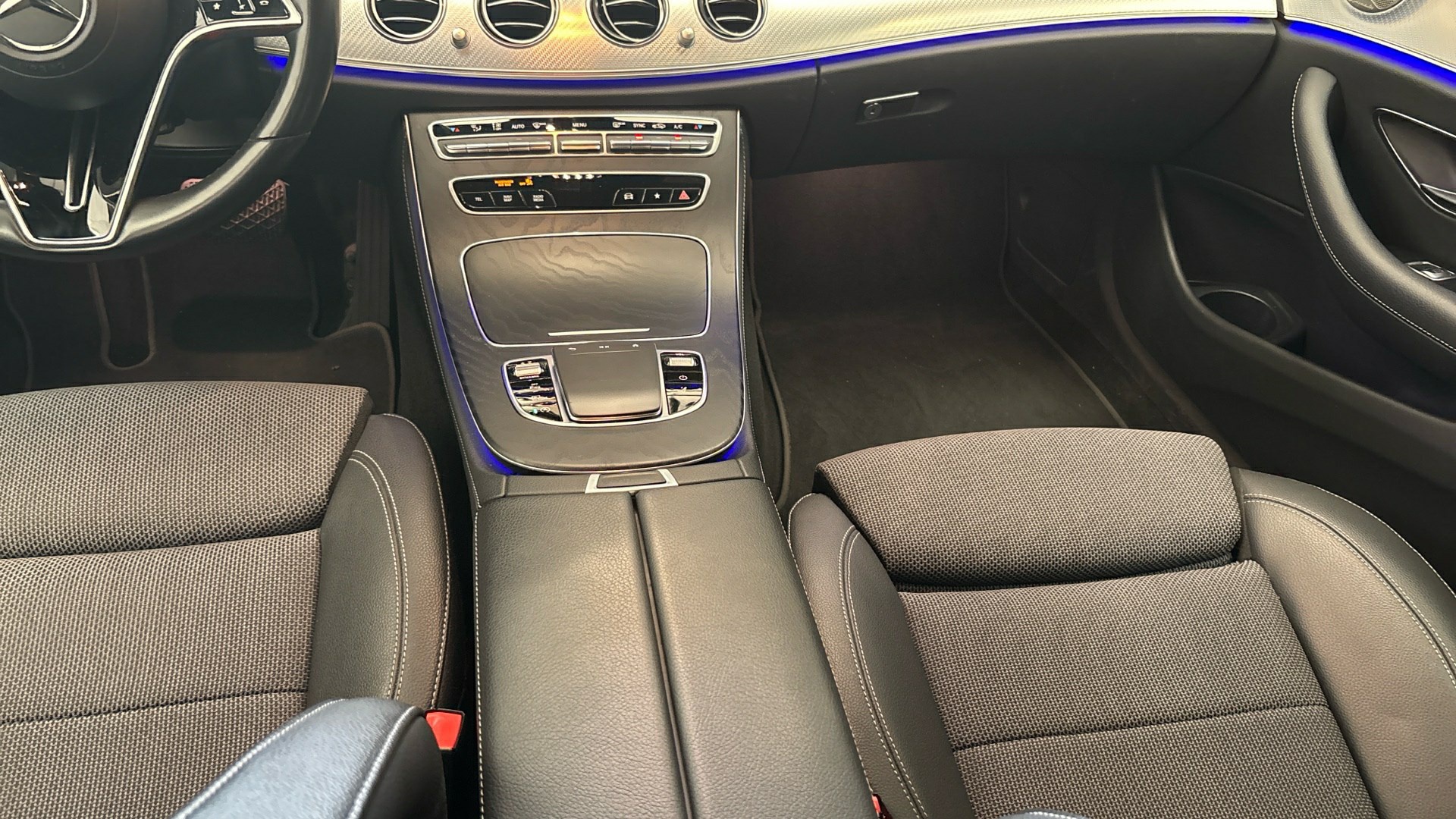 Mercedes-Benz E 220 T d Avantgarde T-Leder Navi LED Widescreen 7