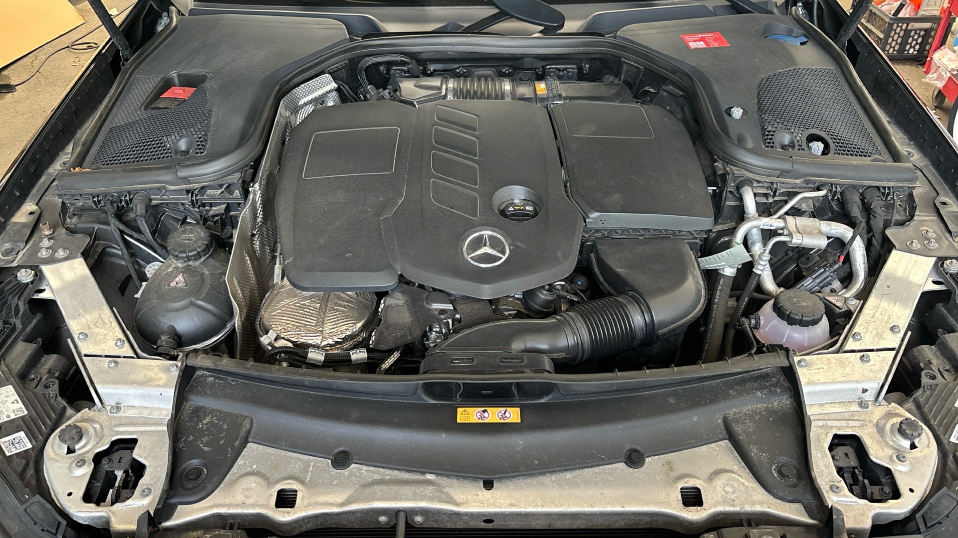 Mercedes-Benz E 220 T d Avantgarde T-Leder Navi LED Widescreen 12