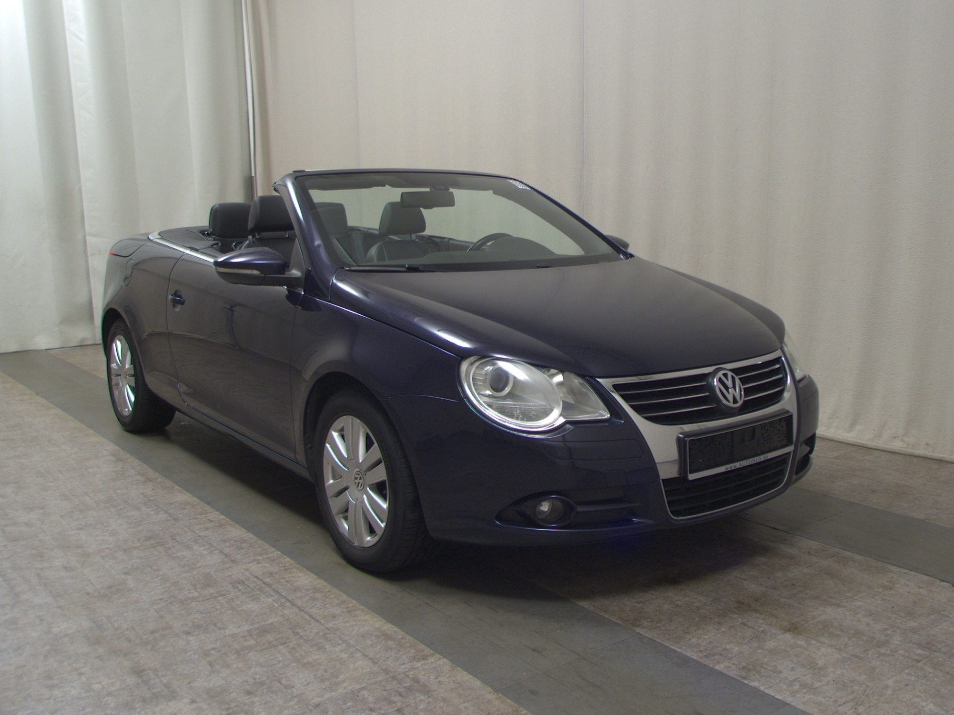 Volkswagen Eos 2.0 TDI Leder Navi Alu SHZ HU 02/2027 3