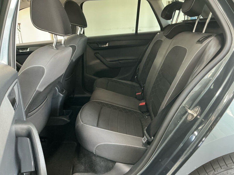 Skoda Fabia 1.0 TSI Ambition SHZ PDC KAMERA 8