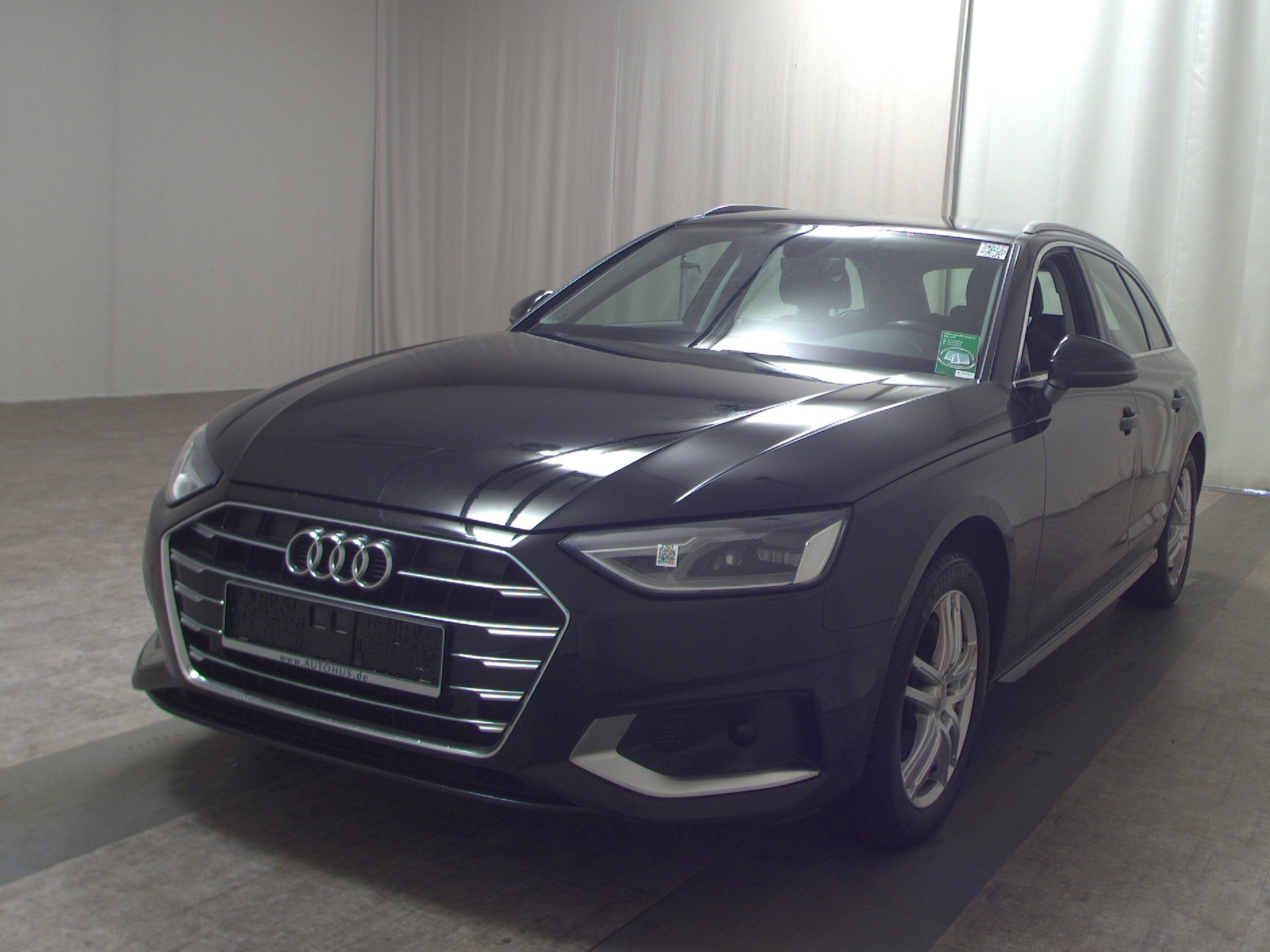 Audi A4 Avant 40 TDI advanced AHK Navi LED Sportsitze 2