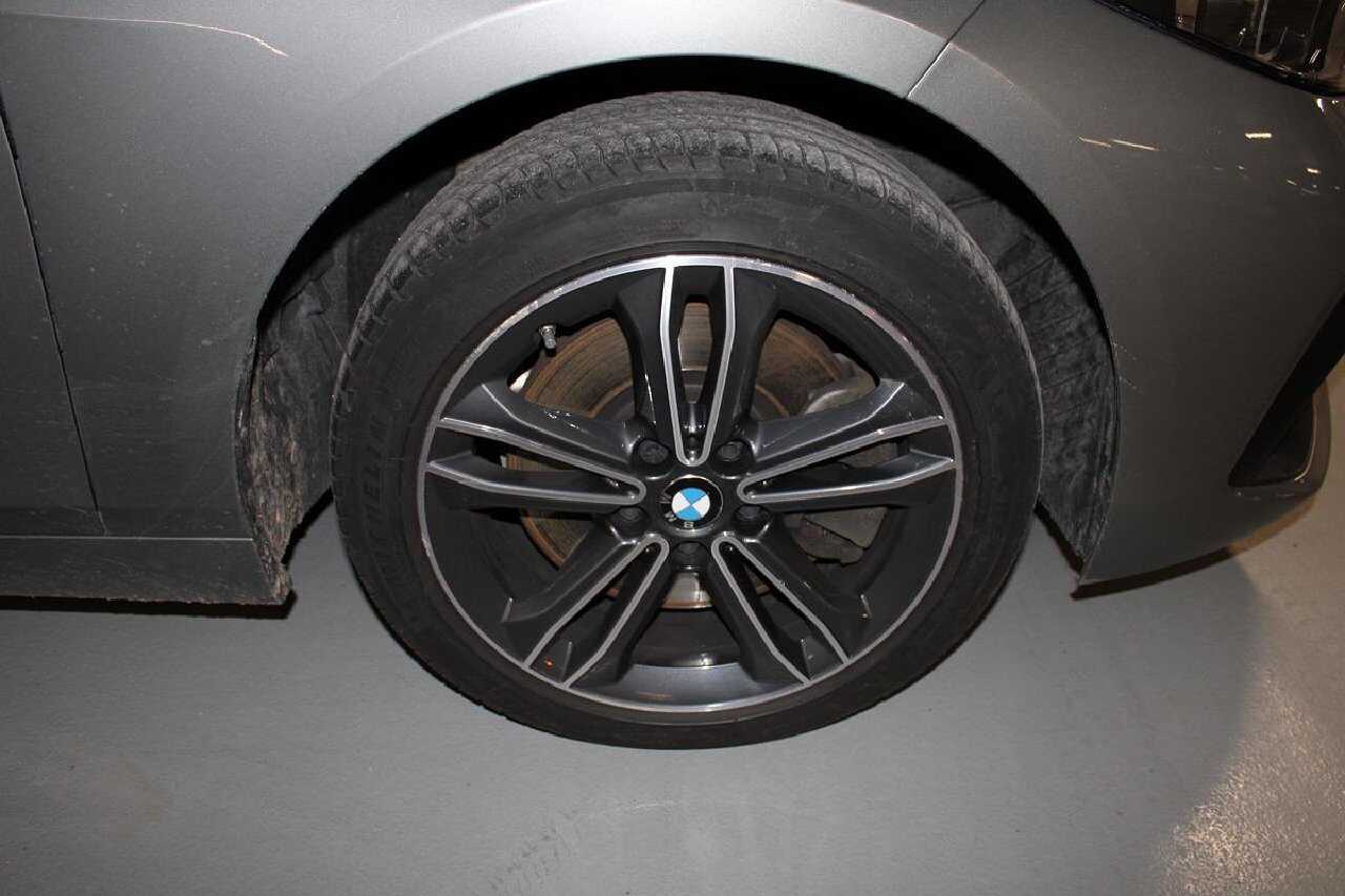BMW 120d Sport-Line Navi LED LC-Pro AHK 12