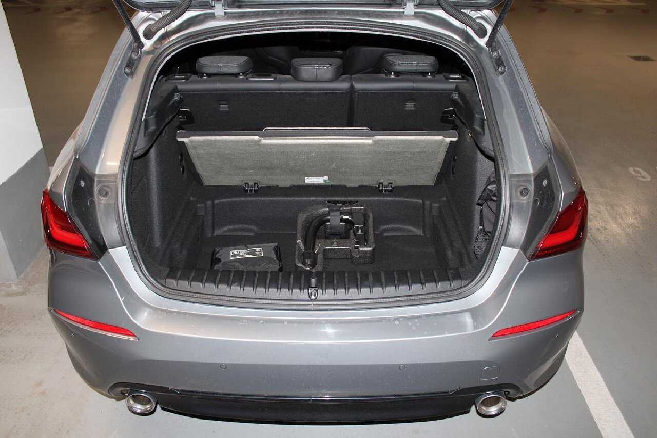 BMW 120d Sport-Line Navi LED LC-Pro AHK 11
