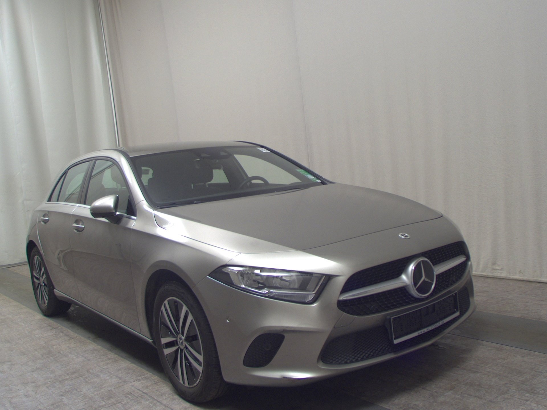 Mercedes-Benz A 220 d AHK Navi StandHzg Distronic+ 3