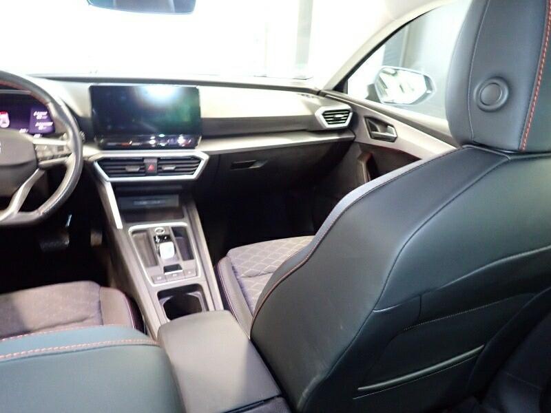 Seat Leon Sportstourer FR-Line AHK RFK 7