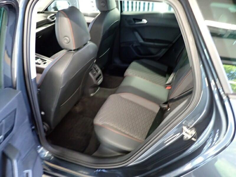 Seat Leon Sportstourer FR-Line AHK RFK 8