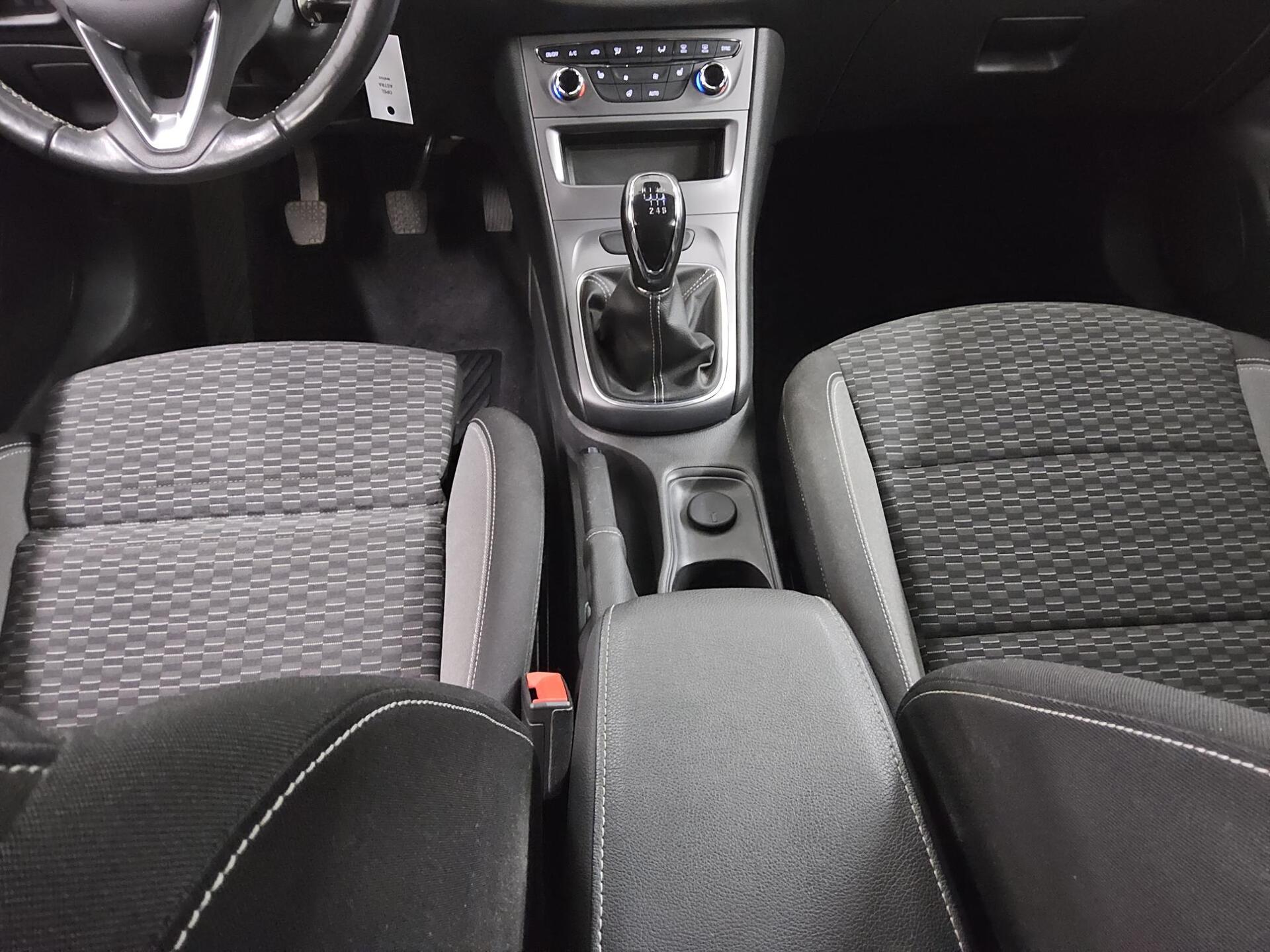 Opel Astra ST 1.5 D Business Ed. Navi LED RfK PDC Shz 6