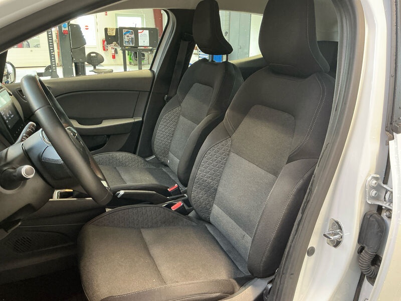 Renault Clio 0.9 TCe NAVI CARPLAY KLIMAAUT SHZ LED 7