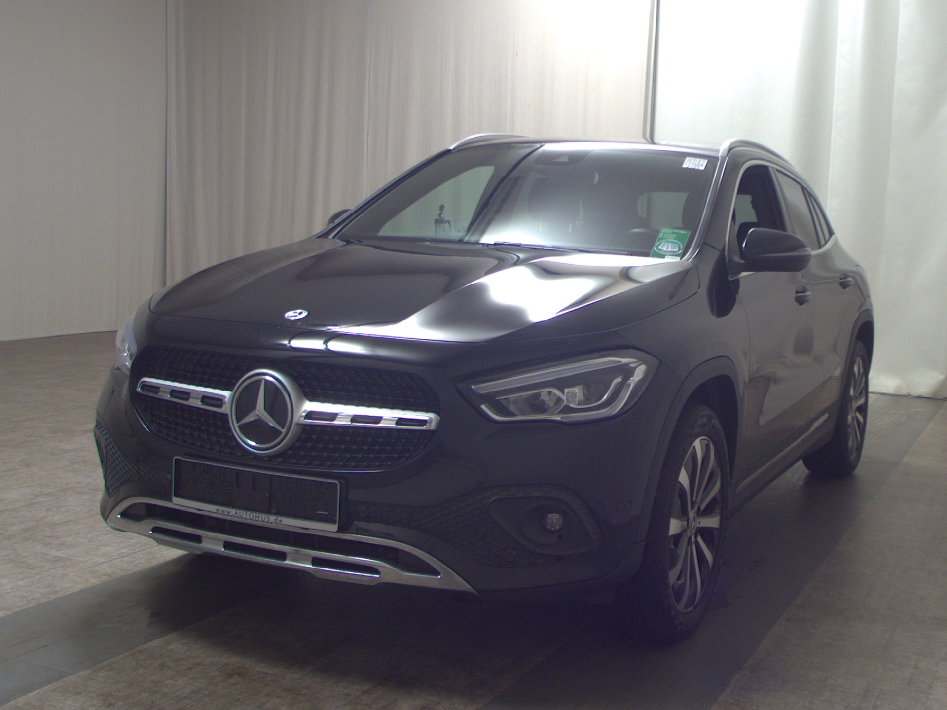 Mercedes-Benz GLA 200 d Progressive Leder Navi LED MBUX RFK 2