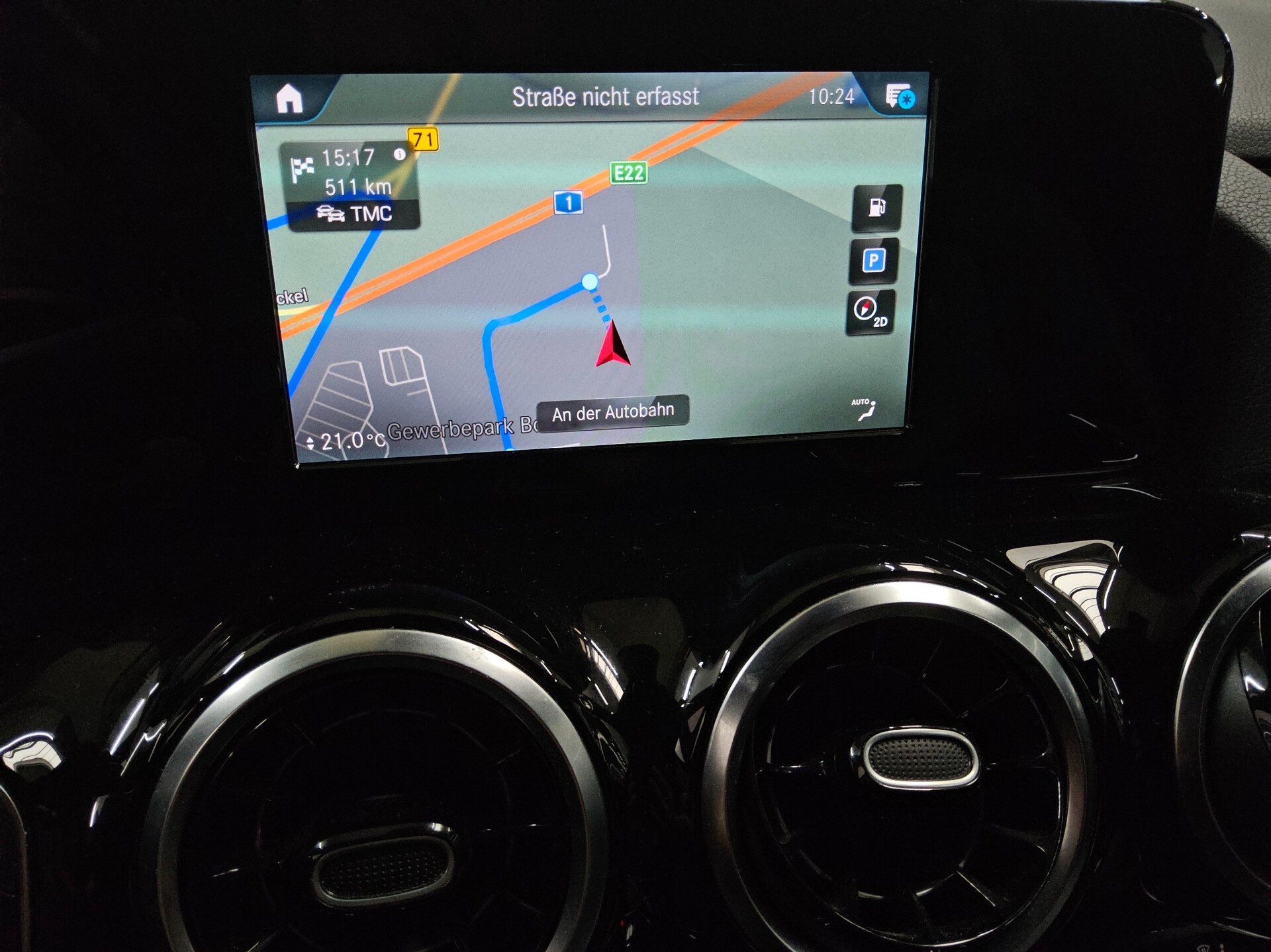 Mercedes-Benz GLA 200 d Progressive Leder Navi LED MBUX RFK 7