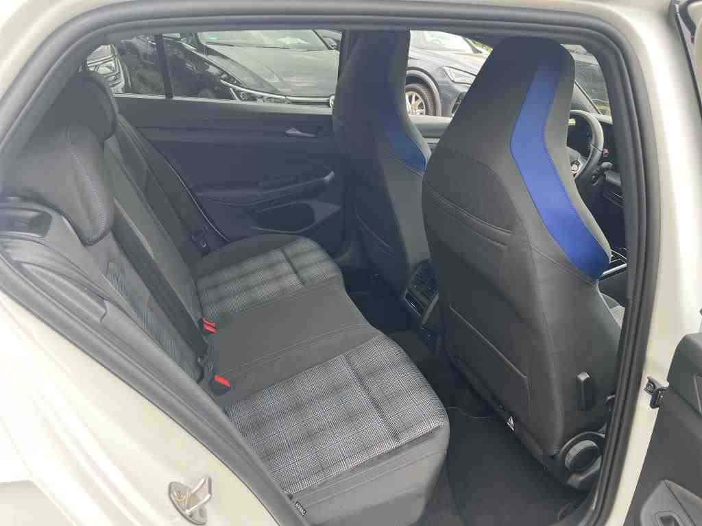 Volkswagen Golf-8 GTE 1.4 TSI NAVI SHZ LED ACC 10