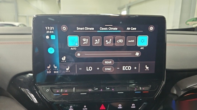 Volkswagen ID.4 LEDER NAVI LED PANO SHZ 9