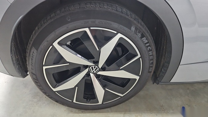 Volkswagen ID.4 LEDER NAVI LED PANO SHZ 12
