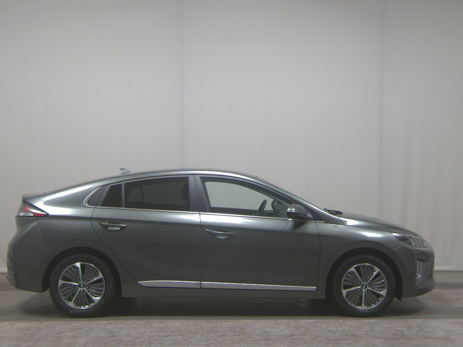 Hyundai IONIQ 1.6 GDI Plug-In-Hybrid Style Navi LED RfK
