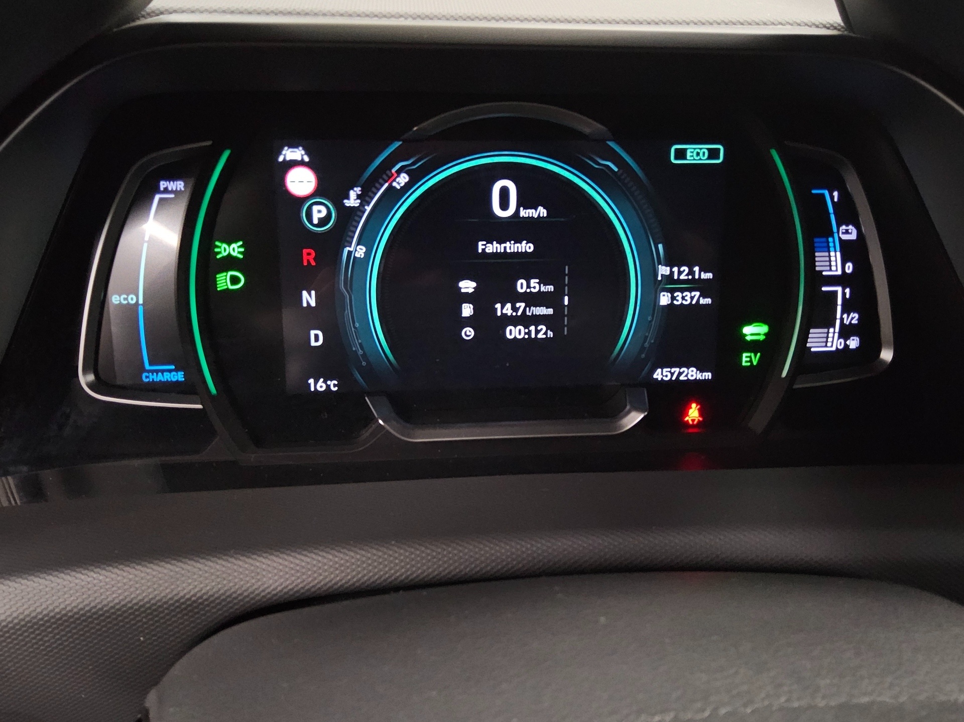 Hyundai IONIQ 1.6 GDI Plug-In-Hybrid Style Navi LED RfK 8