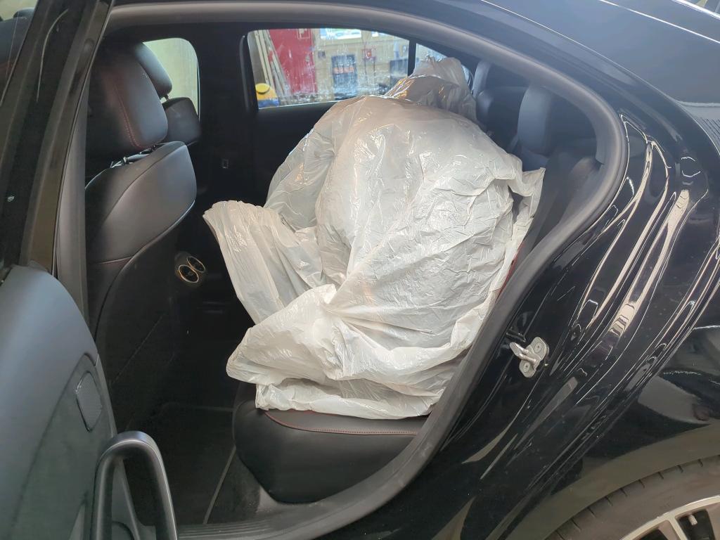 Mercedes-Benz A 200 d NAVI LED SHZ 19" PDC 11