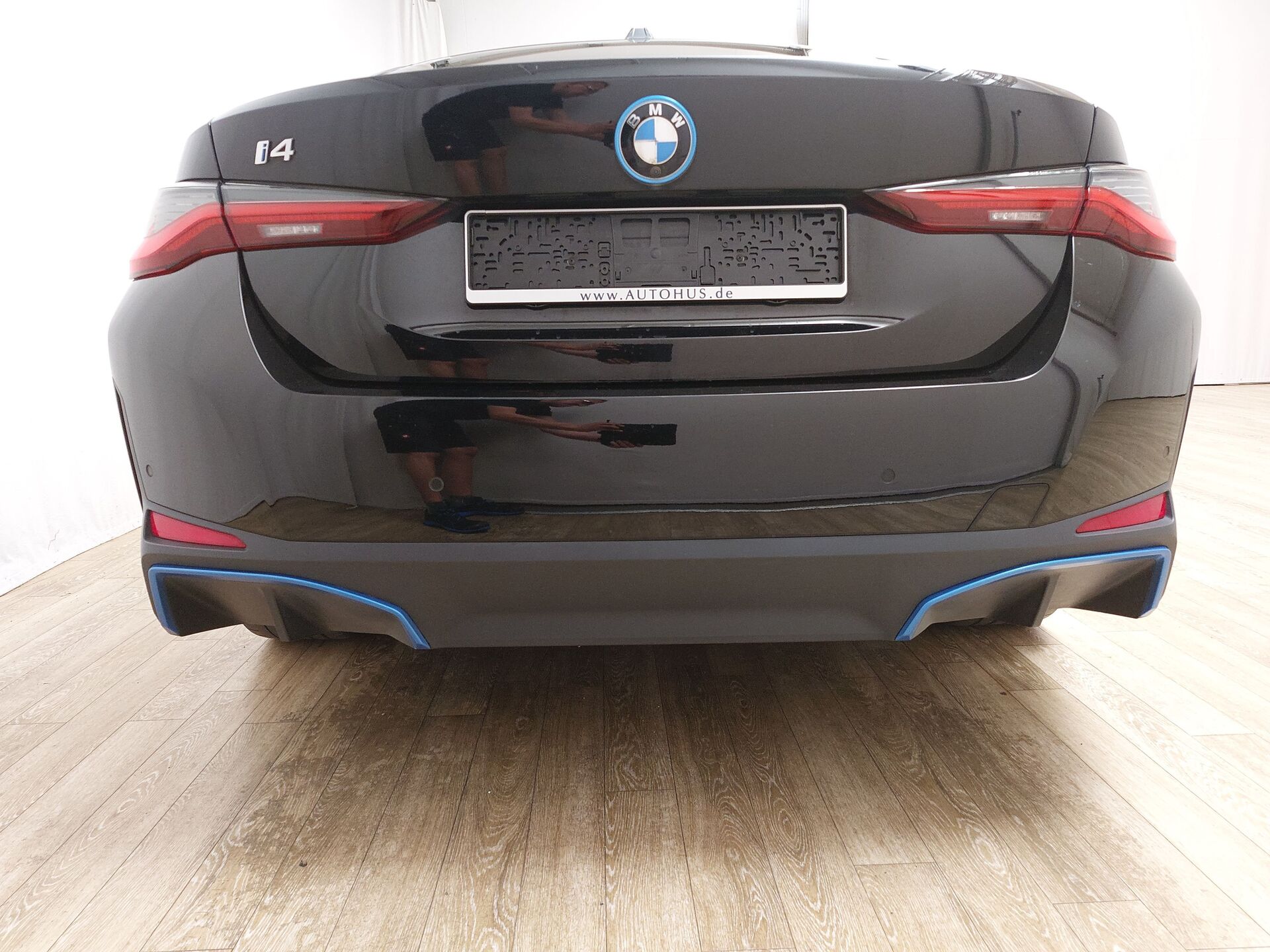 BMW i4 eDrive35 Navi LED Leder RFK SHZ 6