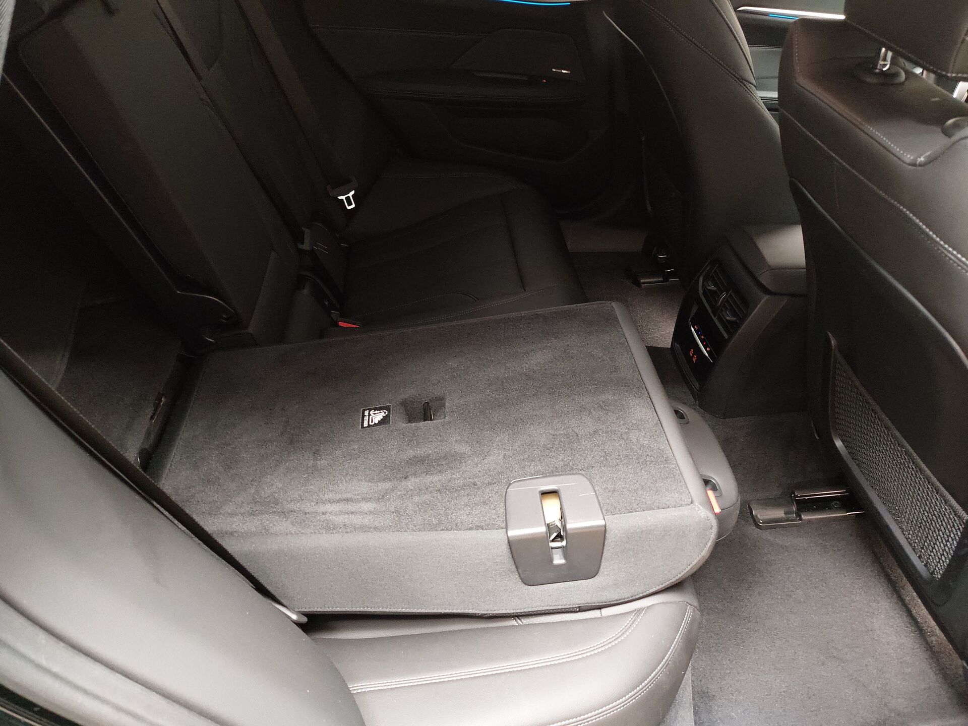 BMW i4 eDrive35 Navi LED Leder RFK SHZ 18