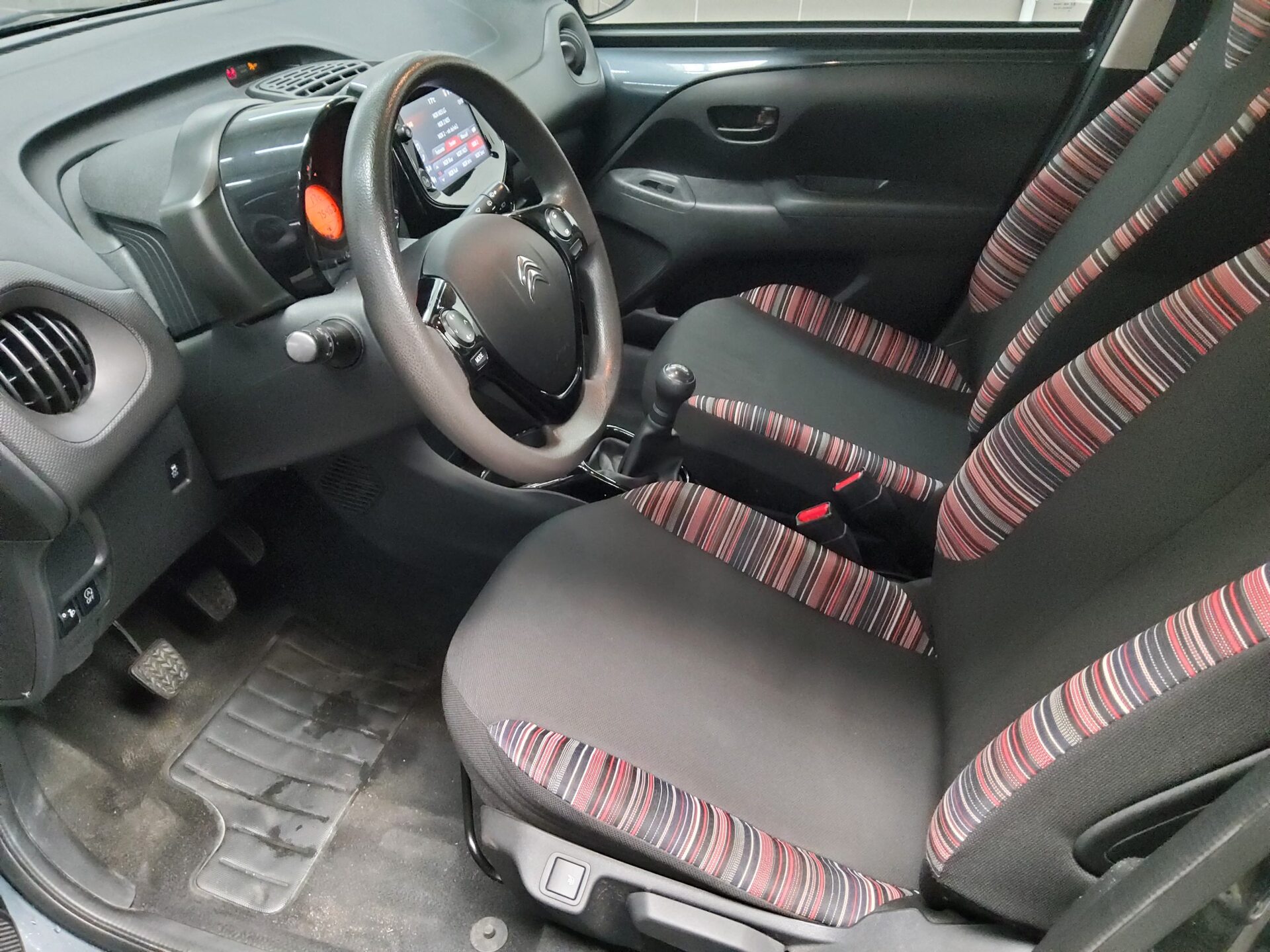 Citroën C1 1.0 Shine 8