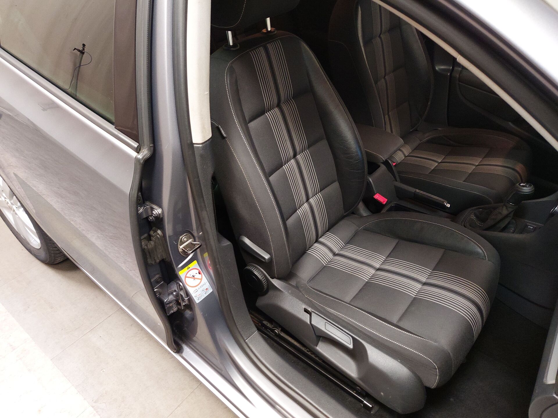 Volkswagen VW Golf-6 1.2 TSI Match Navi AHK 11