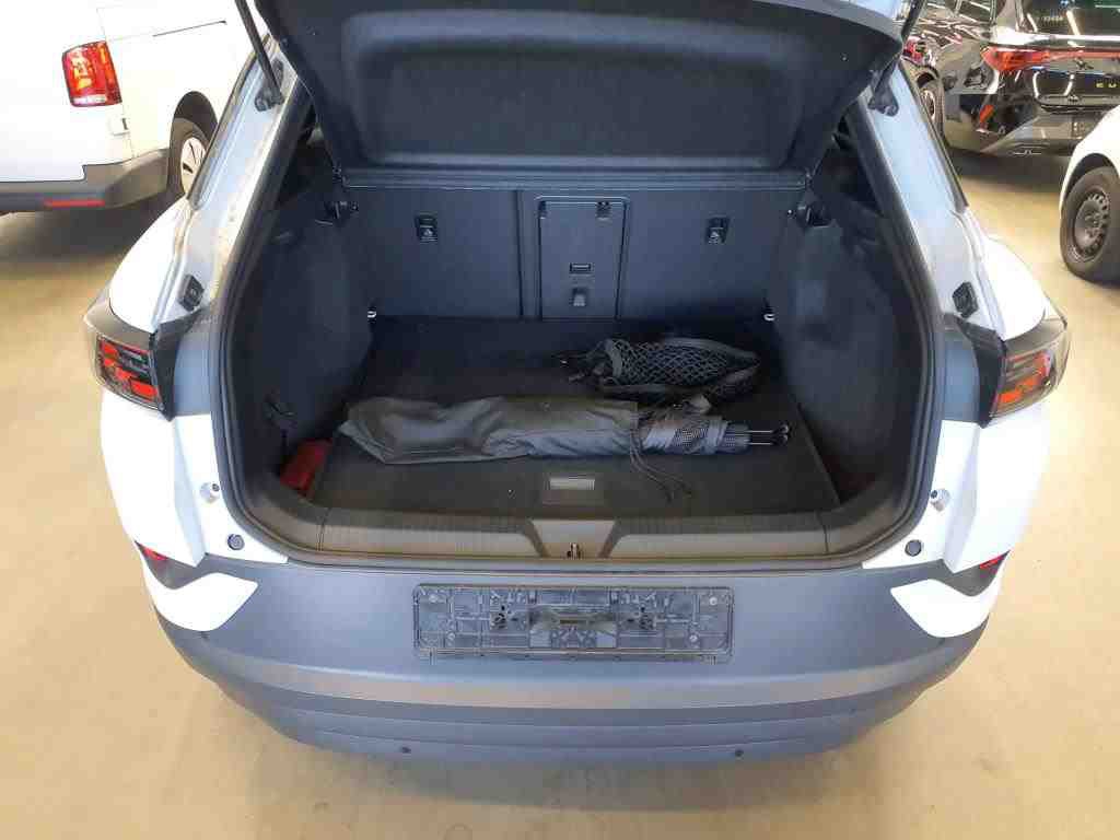 Volkswagen ID.4 NAVI SHZ RFK ACC AHK 12