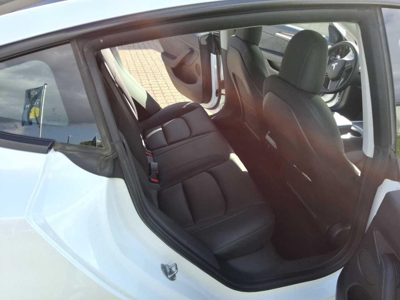 Tesla Model 3 NAVI PANO SHZ KAMERA MEMORY 7