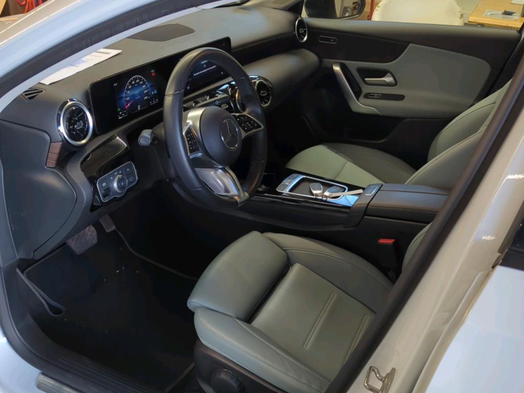 Mercedes-Benz A 220 d Progressive NAVI LED LEDER SHZ RFK 5