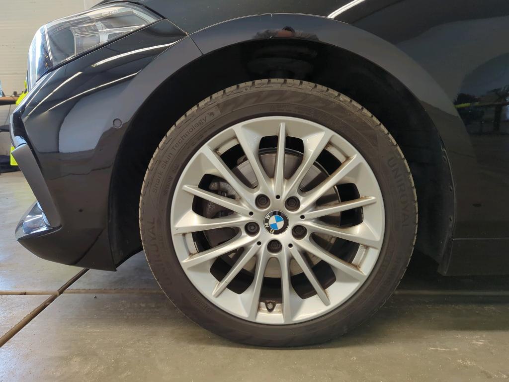 BMW 118dA Advantage NAVI LED SHZ HUD RFK 12