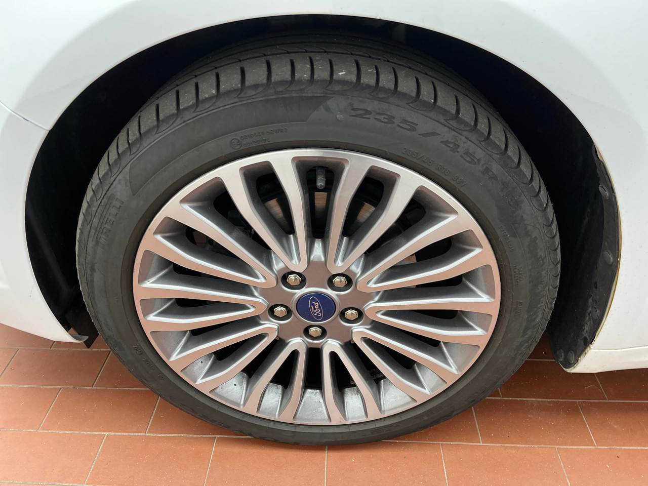 Ford Mondeo Turnier 2.0 EB Titanium Navi LED AHK RFK 12