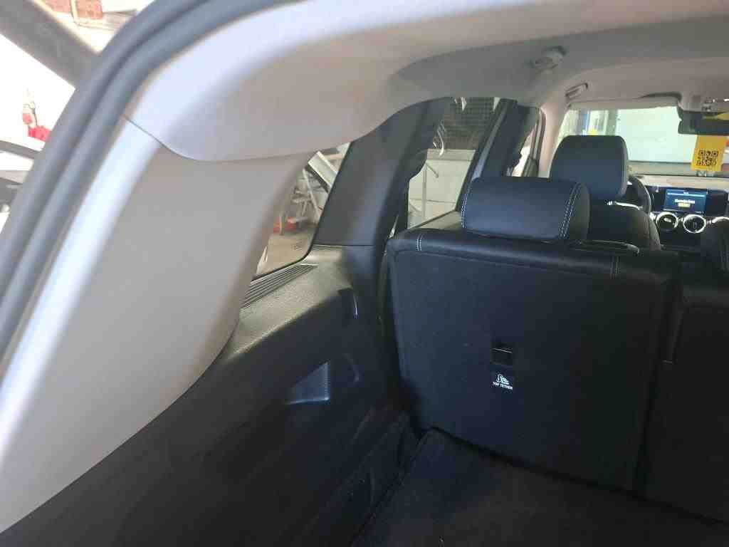 Mercedes-Benz GLB 220 d Progressive NAVI LED SHZ RFK AHK 8