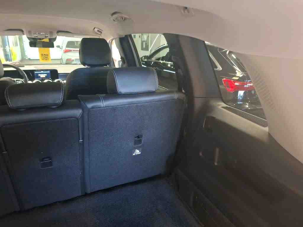 Mercedes-Benz GLB 220 d Progressive NAVI LED SHZ RFK AHK 9