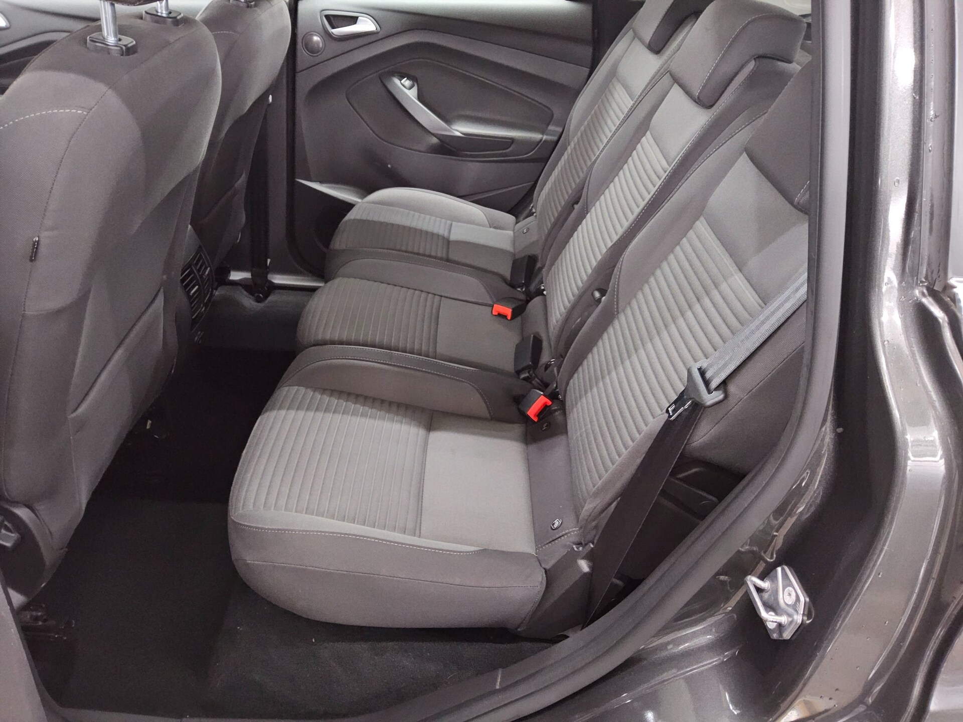 Ford C-Max 1.5 TDCi Titanium Navi Shz PDC 13