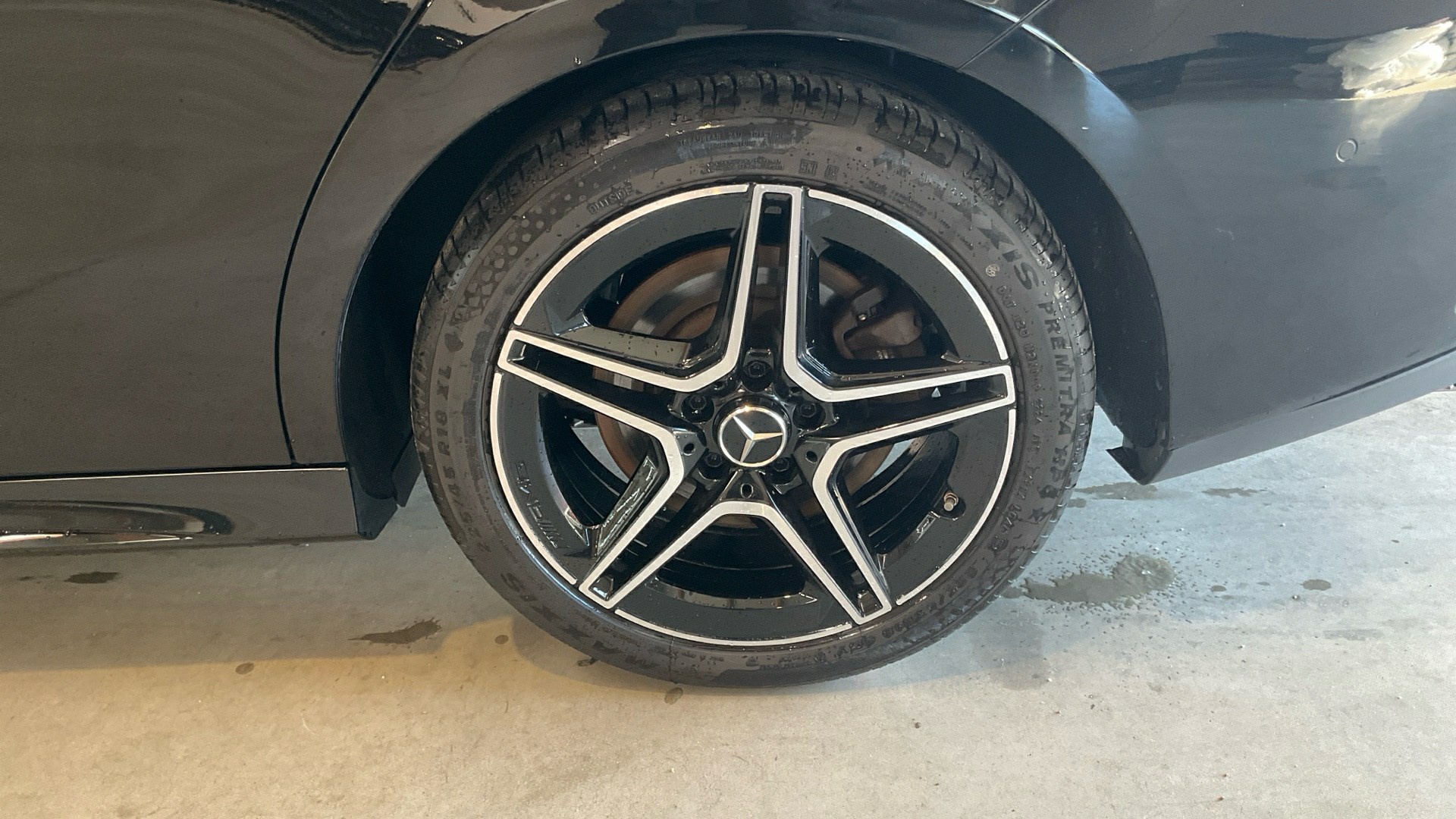 Mercedes-Benz CLA 250 Shooting Brake e AMG-Line NAVI LED SHZ 11