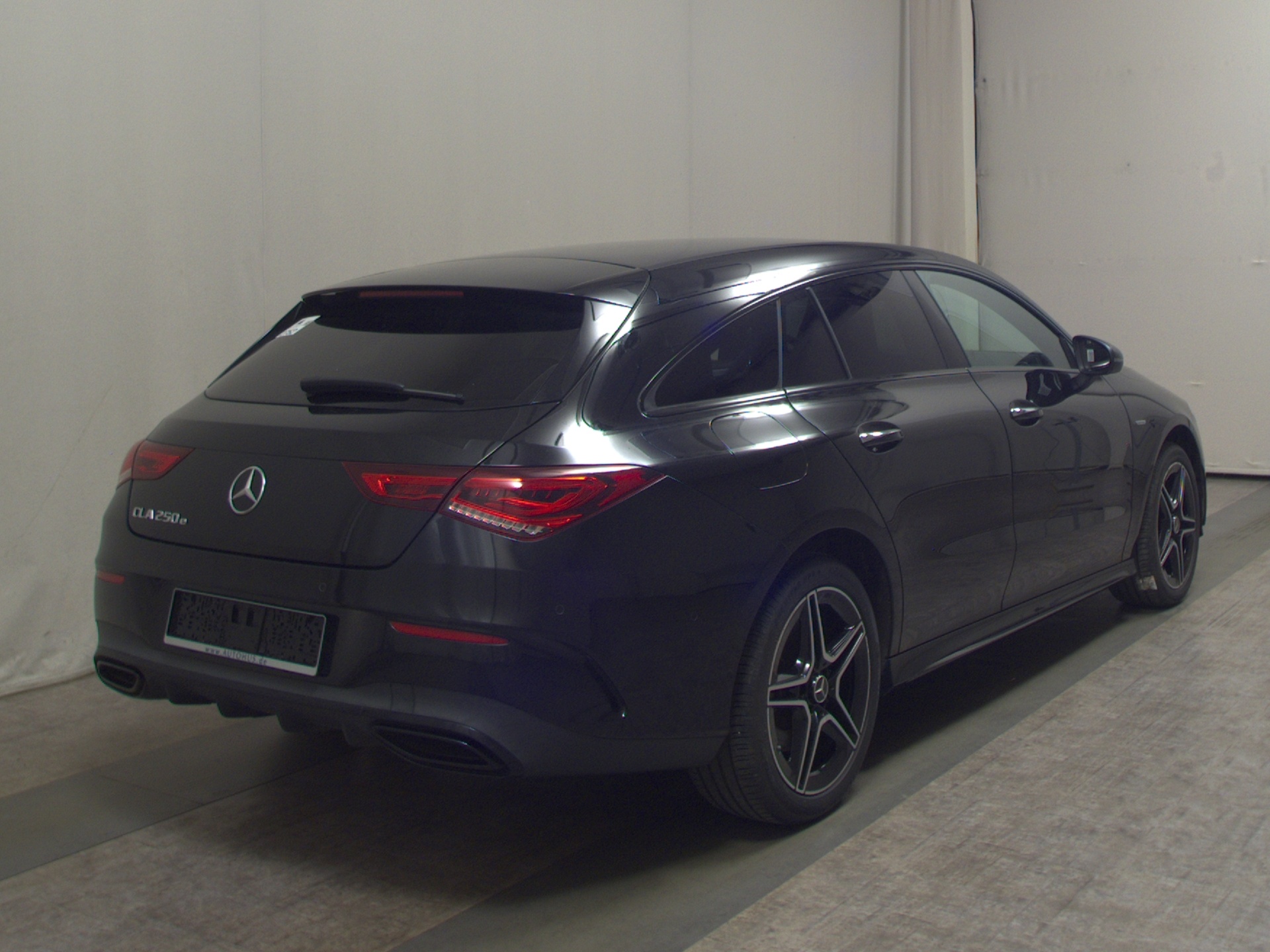 Mercedes-Benz 250 e AMG-Line Night Navi LED 4