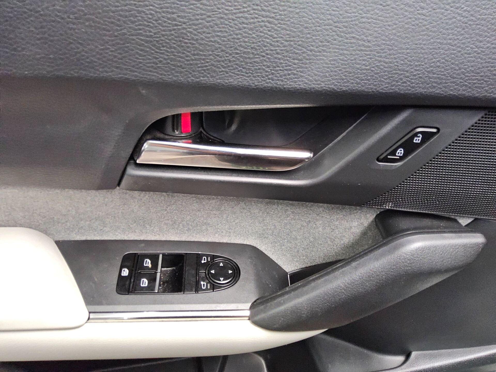 Mazda MX-30 e-Skyactiv T-Leder Navi LED HuD 10