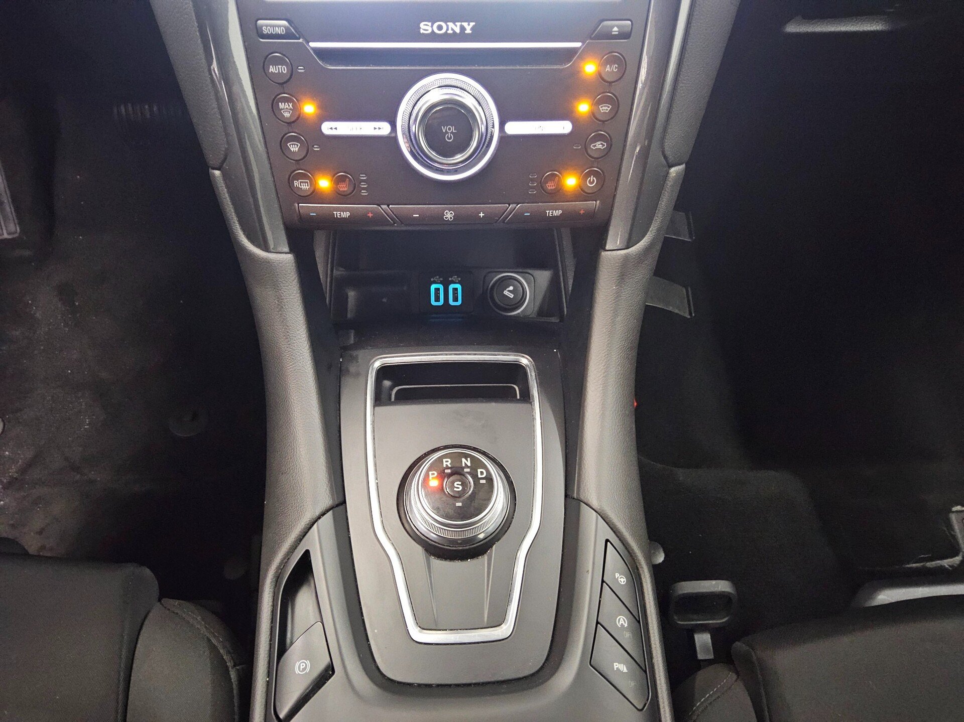 Ford Mondeo Turnier 2.0 EB Titanium Navi LED RfK ACC 6