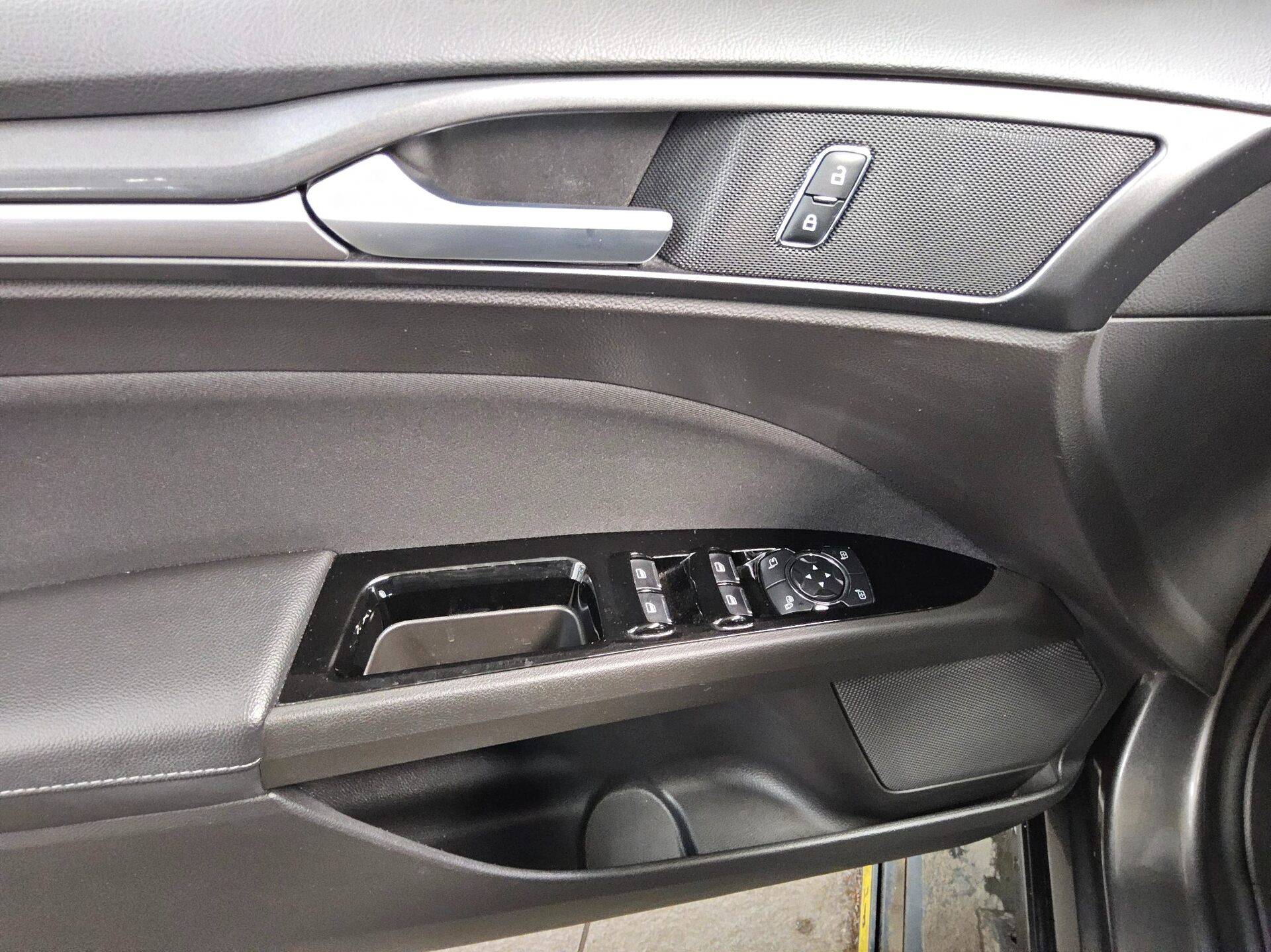 Ford Mondeo Turnier 2.0 EB Titanium Navi LED RfK ACC 9